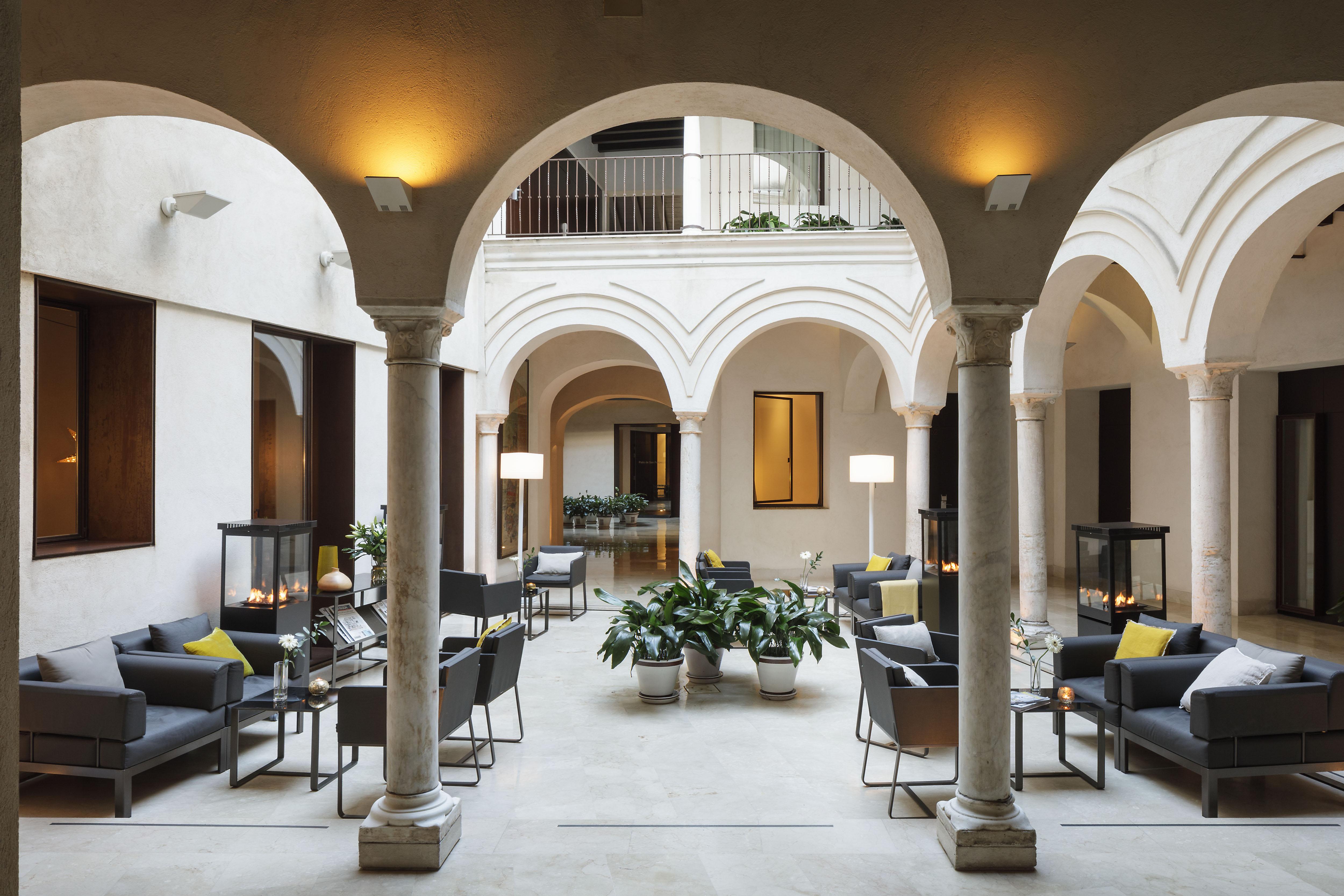 Hotel Posada Del Lucero Seville Exterior photo